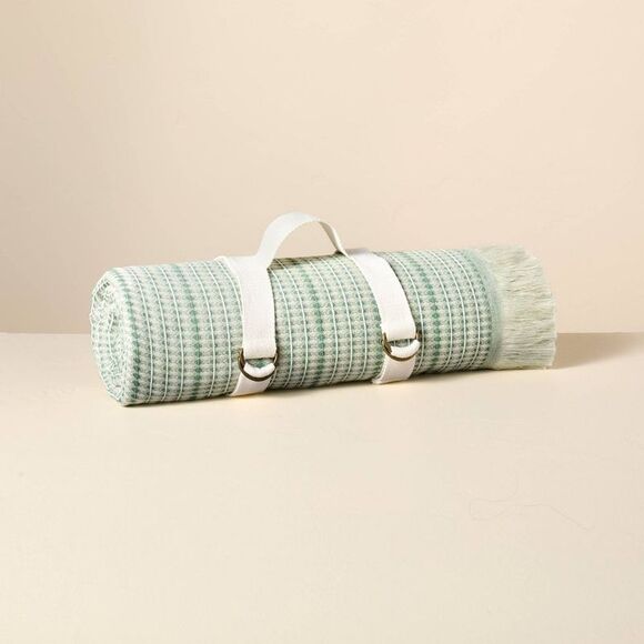 72"x92" Oversized Indoor/Outdoor Throw Blanket Gre Green/White - Picture 1 of 4